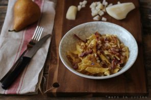 un insolito e gustoso accostamento, pere, pancetta e pecorino