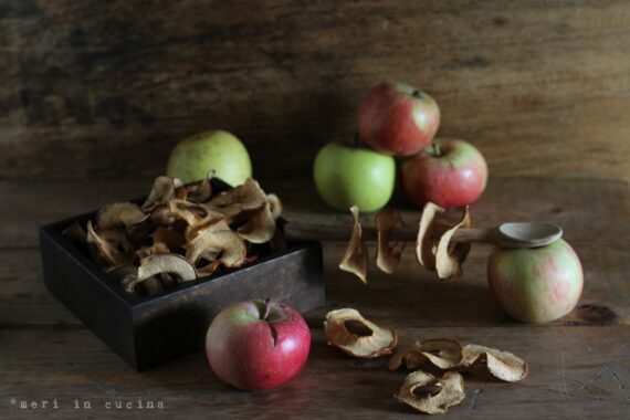 mele essiccate - apple chips