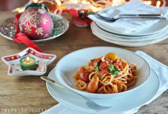 spaghetti con il tonno