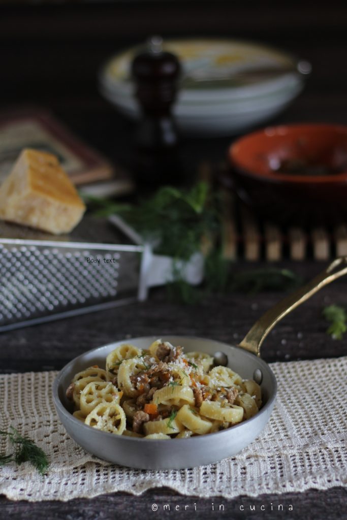 ragù di salsiccia e finocchietto selvatico