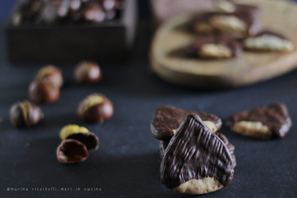 biscotti di castagne e cioccolato