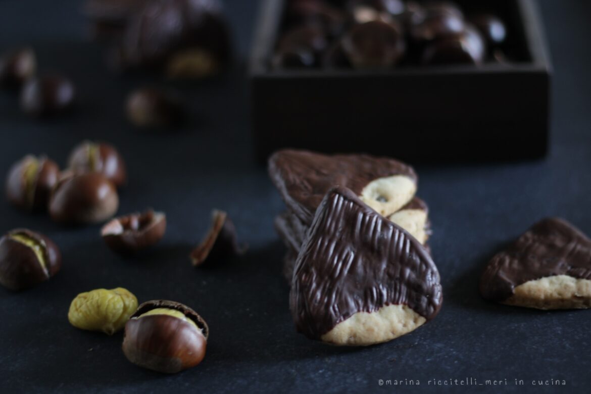 biscotti di castagne e cioccolato