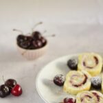 spiedini di pasta biscotto con ricotta e visciole