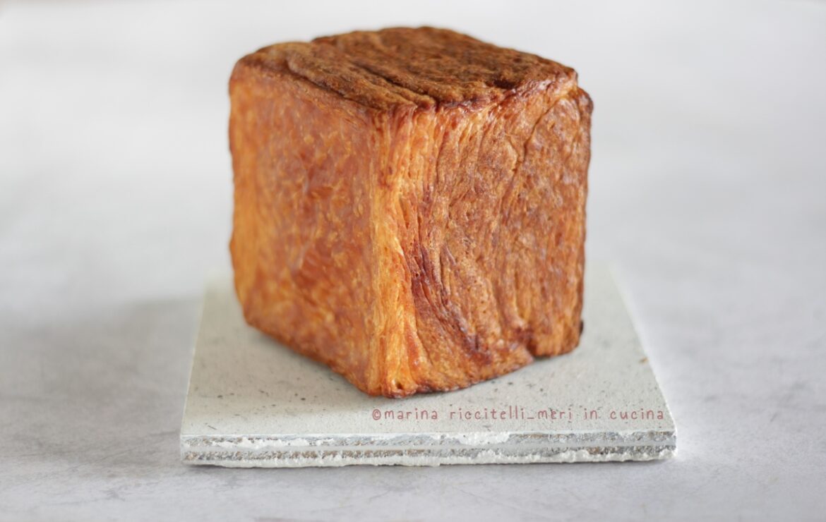 cube croissant