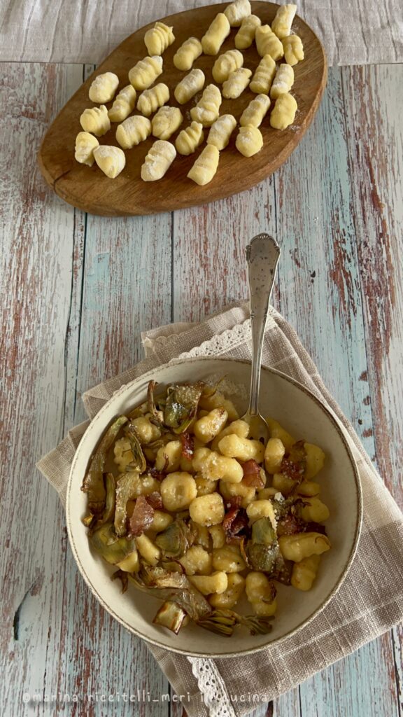 gnocchi senza glutine alla gricia con carciofi