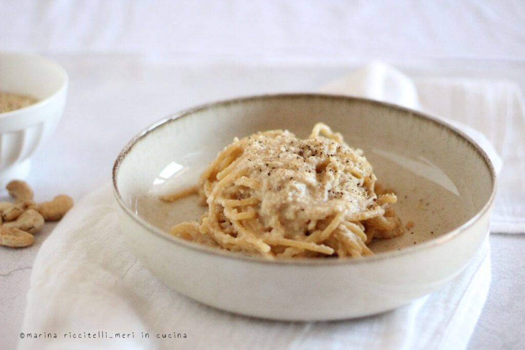 cacio e pepe vegana